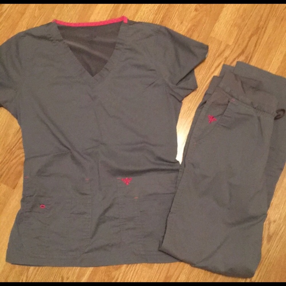 Med couture scrub set